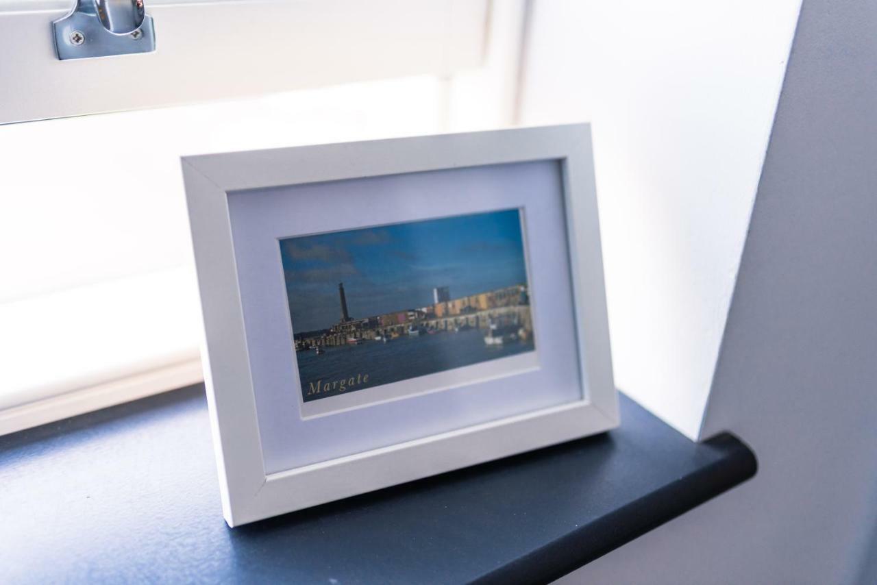 The Sunset Apartment - Margate Beach - By Goldex Coastal Breaks Zewnętrze zdjęcie